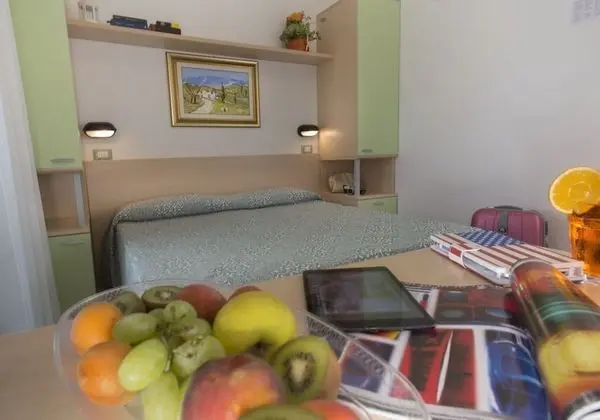 Tek Büyük veya İki Ayrı Yataklı Oda, Balkon