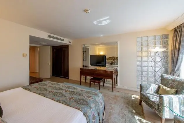 Suite, Manzarasız