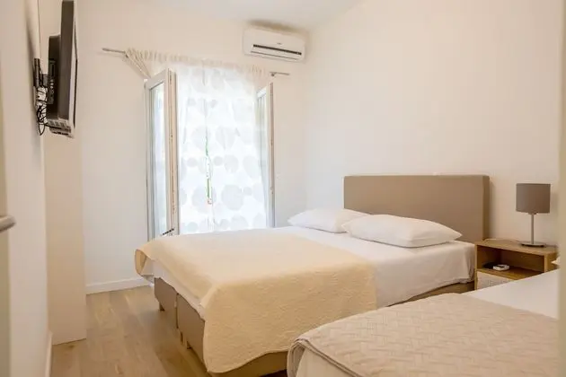 Apart Daire, Bahçe Manzaralı