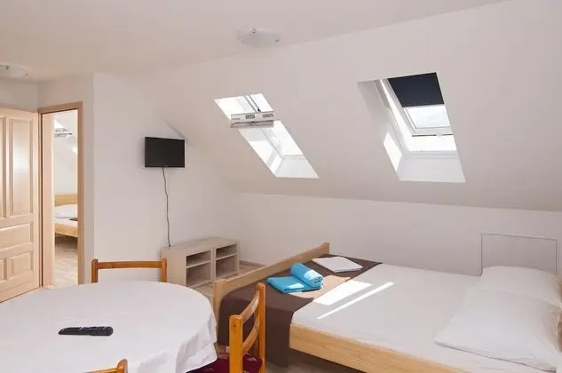 Deluxe Üç Kişilik Oda, Deniz Manzaralı (NO BALCONY)