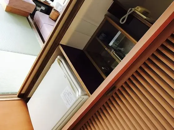 Standard Dört Kişilik Oda, Sigara İçilebilir