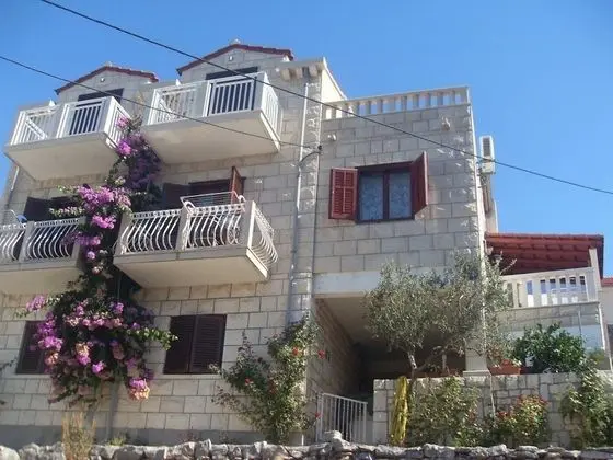 Apart Daire (Jure - Apartments with Panoramic Sea )