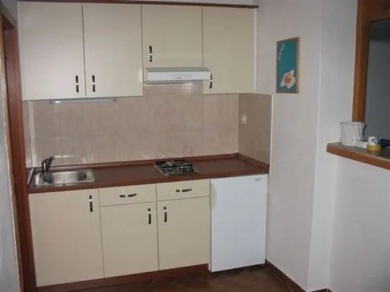 Stüdyo (Jure - ground floor studio-apartments)