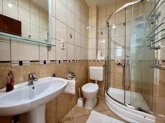 Stüdyo (Jure - ground floor studio-apartments)