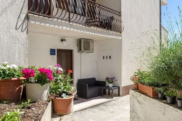 Apart Daire (Jurica - 300 m from sea - A2 Roko(2+1)