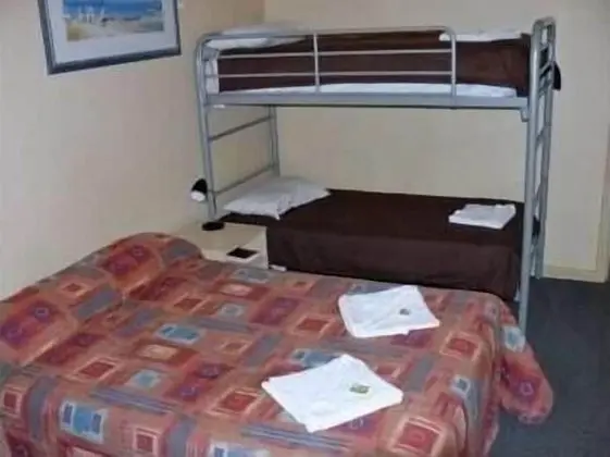 Standard Oda, Sigara İçilmez (Queen & Bunk Room 29)