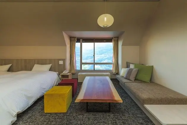 Deluxe Oda, Birden Çok Yatak, Sigara İçilmez, Dağ Manzaralı (Japanese Western Style, with 2 beds)