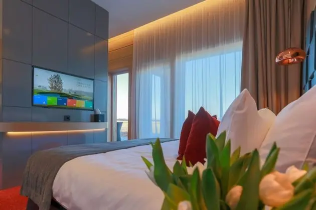Luxury Oda, Balkon, Golf Manzaralı