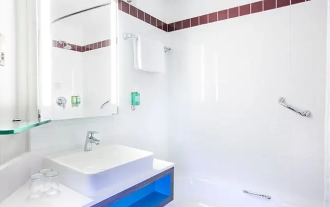Standard Tek Büyük veya İki Ayrı Yataklı Oda