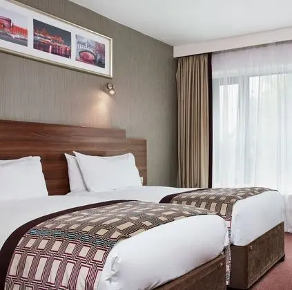 Standard İki Ayrı Yataklı Oda (1 Double & 1 Single bed)