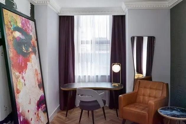 Designer Executive Room - with Super King bed