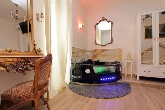 Deluxe Süit, Jakuzi