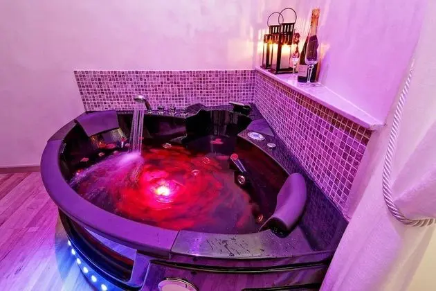 Deluxe Süit, Jakuzi