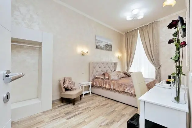 Deluxe Tek Büyük Yataklı Oda (1)