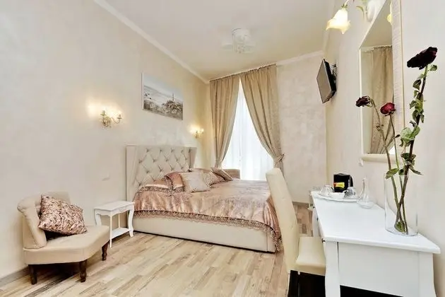 Deluxe Tek Büyük Yataklı Oda (1)