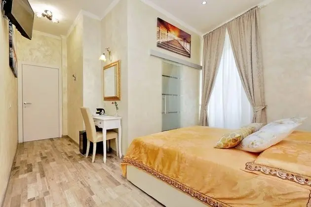 Deluxe Tek Büyük Yataklı Oda (1)