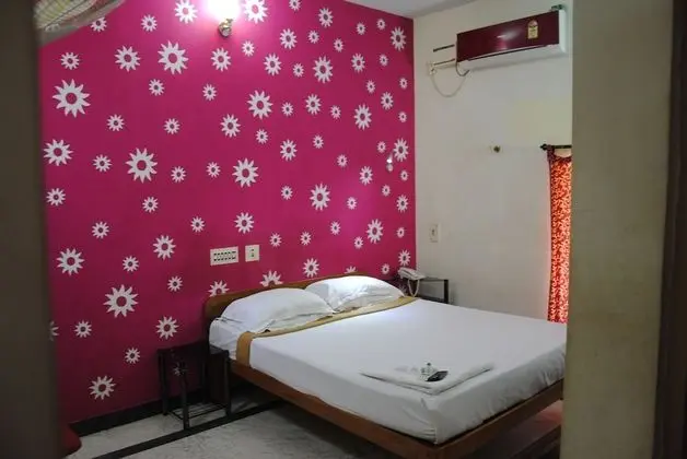 Deluxe Tek Büyük Yataklı Oda, Şehir Manzaralı, Köşe