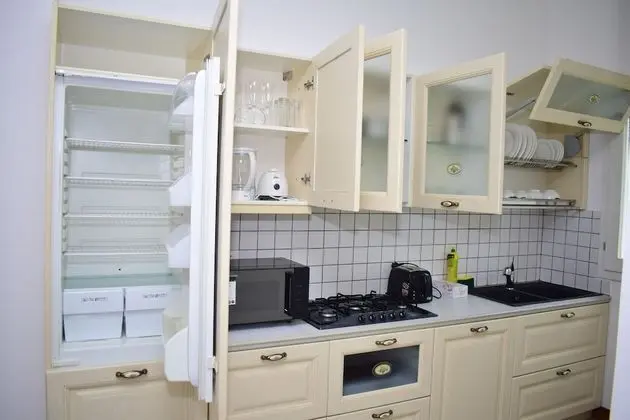 Superior Apart Daire, Havuz Manzaralı