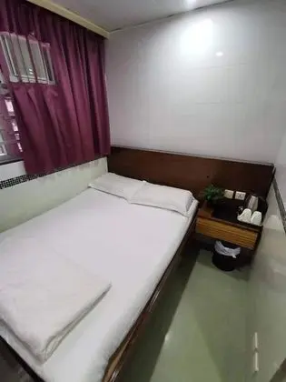 Basic Tek Büyük Yataklı Oda