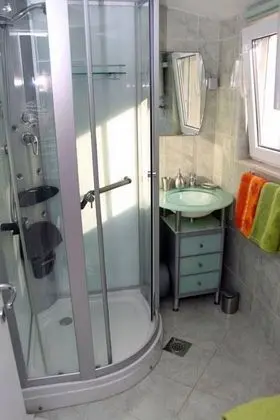 Stüdyo (Studio Apartment with Terrace)