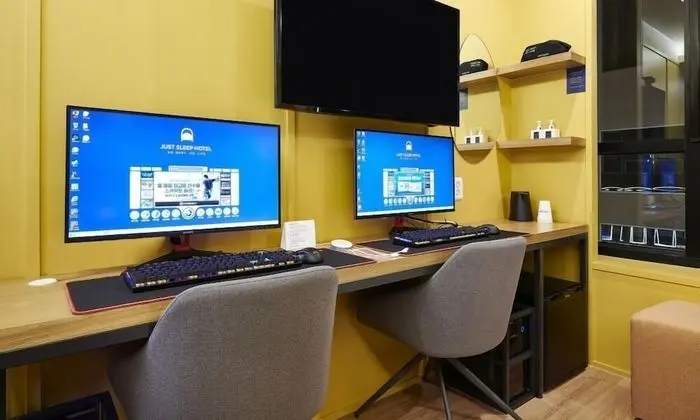 Premium Tek Büyük Yataklı Oda (PC)