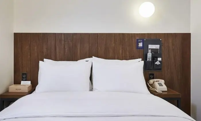 Standard Tek Büyük Yataklı Oda