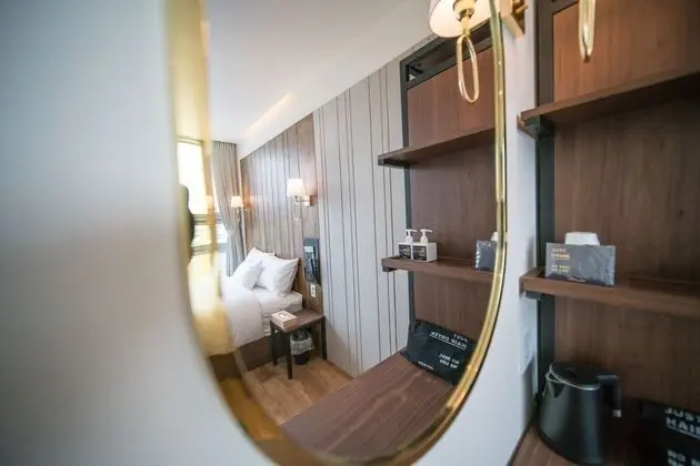 Deluxe Tek Büyük Yataklı Oda