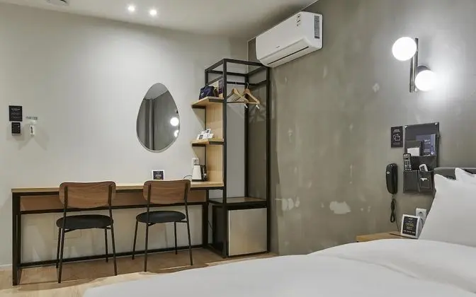 Oda (DELUXE MOVIE(King Bed/55" TV/Air puri)
