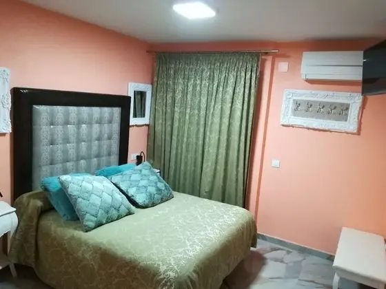 Üç Kişilik Oda