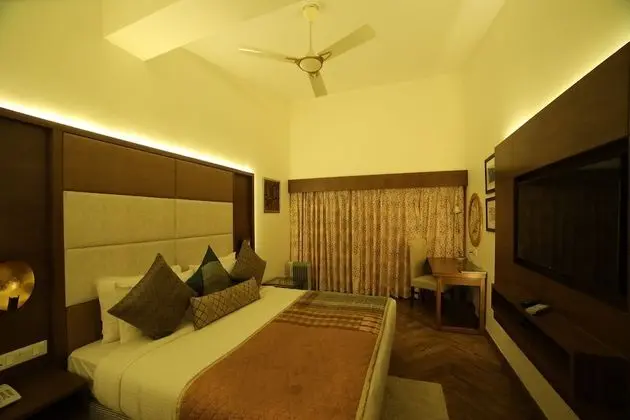 Valley View with Private Balcony