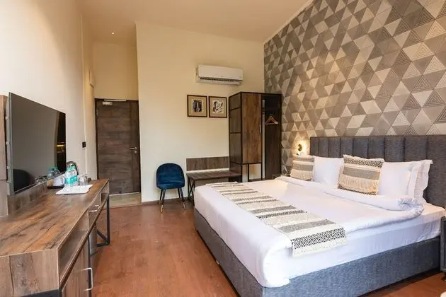 Luxury Tek Büyük Yataklı Oda