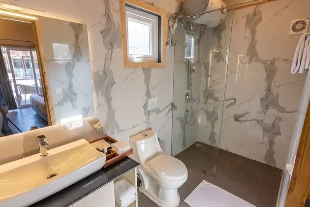 Luxury Tek Büyük Yataklı Oda