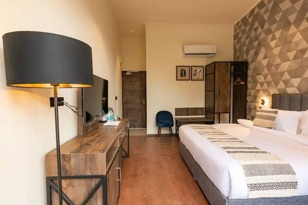 Premium Tek Büyük Yataklı Oda