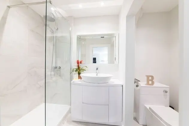 Süit, Özel Banyo (Robert Louis Stevenson)