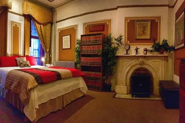 Traditional Apart Daire, Birden Çok Yatak