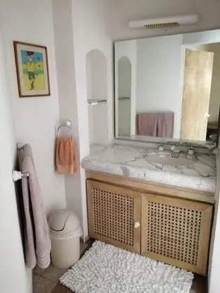 Ev