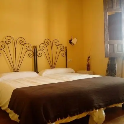 1 Çift Kişilik Veya 2 Tek Kişilik Yatak Standard