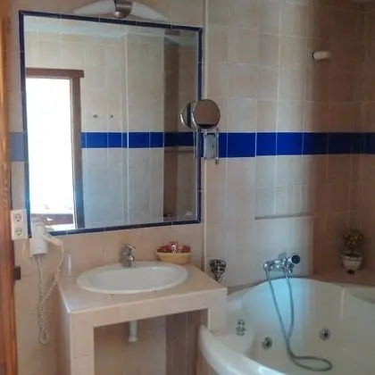 1 Çift Kişilik Veya 2 Tek Kişilik Yatak Superior