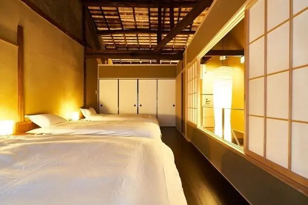 Traditional Ev (Private Vacation Home)