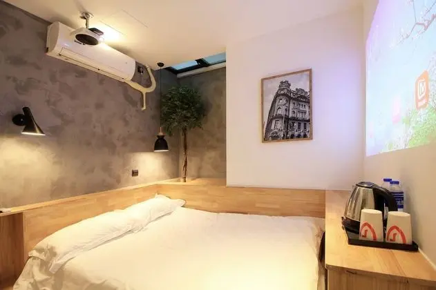 Comfort Tek Büyük Yataklı Oda