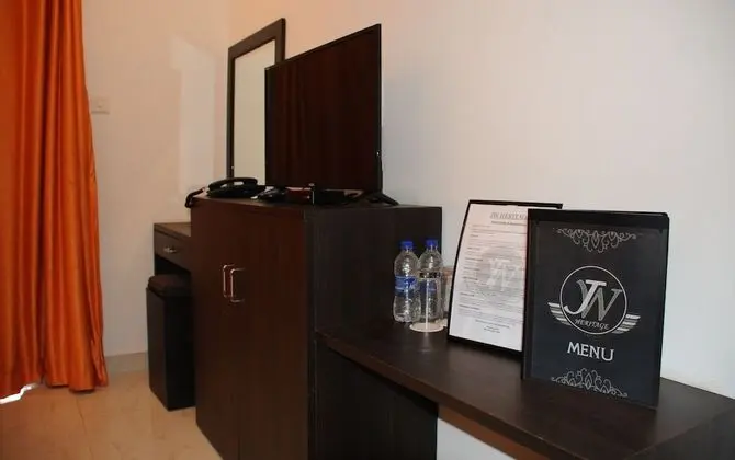 Tek Kişilik Oda, Birden Çok Yatak, Havuz Manzaralı