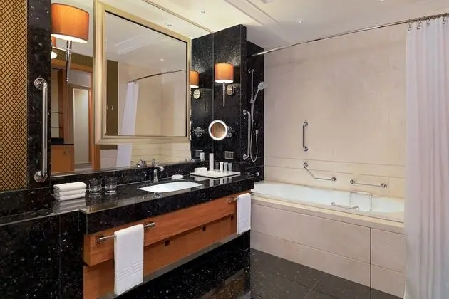 Deluxe Oda, 2 Çift Kişilik Yatak, Sigara İçilebilir, Şehir Manzaralı