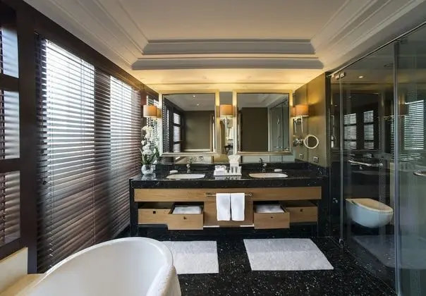 Executive Oda, 1 En Büyük (King) Boy Yatak, Sigara İçilebilir, Şehir Manzaralı
