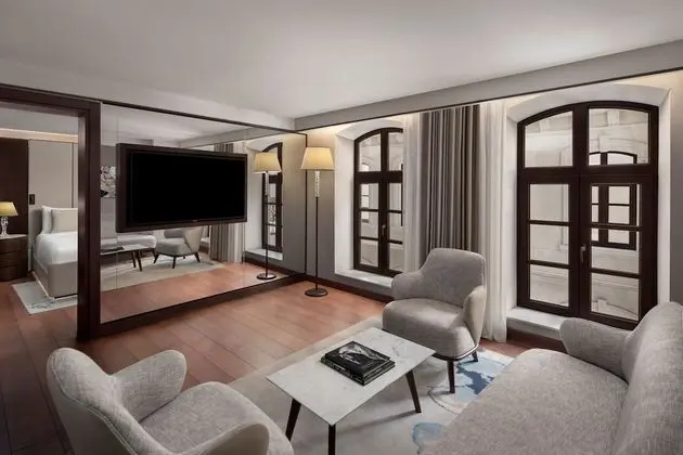 Loft Suite with Atrium View