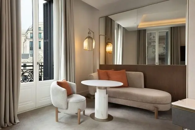 Premium Oda, 1 En Büyük (King) Boy Yatak, Şehir Manzaralı, Köşe