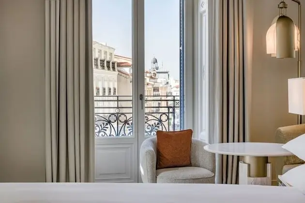 Premium Oda, 1 En Büyük (King) Boy Yatak, Şehir Manzaralı, Köşe