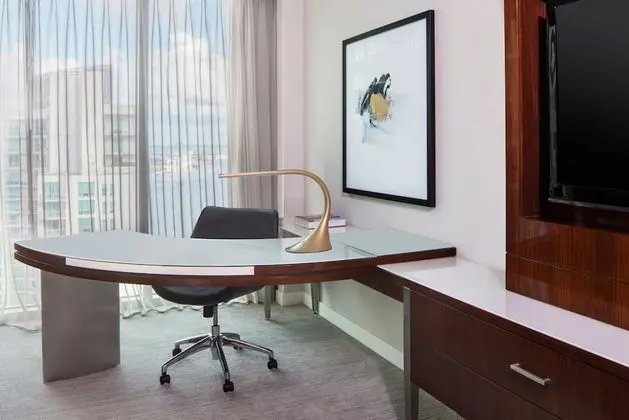 Oda, 1 En Büyük (King) Boy Yatak (Concierge Lounge Access)