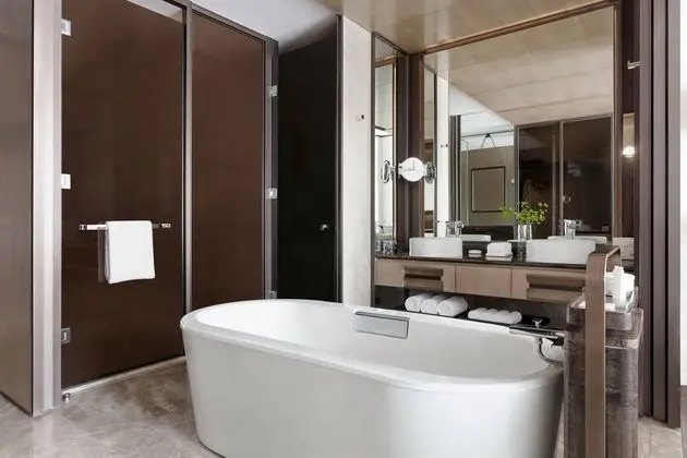 Executive Oda, 1 En Büyük (King) Boy Yatak, Sigara İçilmez, Şehir Manzaralı