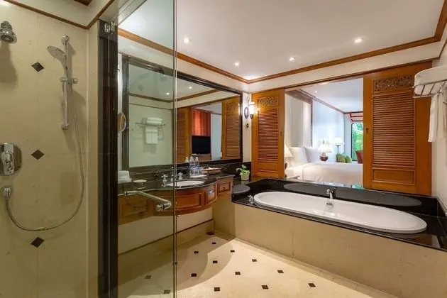 Oda, 1 En Büyük (King) Boy Yatak, Havuz Kullanımı, Zemin Kat (Grande Premium, Pool View)