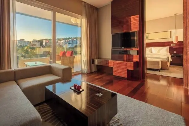 Süit, 1 En Büyük (King) Boy Yatak, Balkon, Dağ Manzaralı